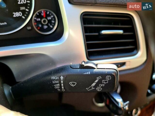 Белый Фольксваген Туарег, объемом двигателя 2.97 л и пробегом 195 тыс. км за 19700 $, фото 39 на Automoto.ua