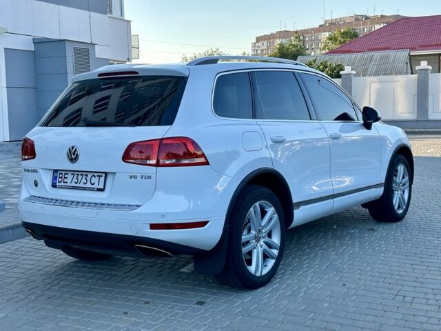 Белый Фольксваген Туарег, объемом двигателя 3 л и пробегом 213 тыс. км за 23500 $, фото 12 на Automoto.ua