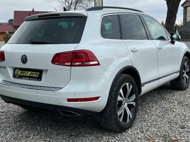 Белый Фольксваген Туарег, объемом двигателя 3 л и пробегом 214 тыс. км за 18999 $, фото 6 на Automoto.ua