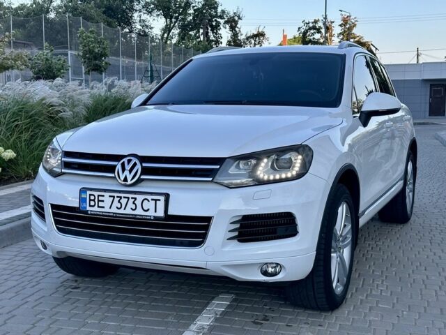 Белый Фольксваген Туарег, объемом двигателя 3 л и пробегом 213 тыс. км за 23500 $, фото 8 на Automoto.ua