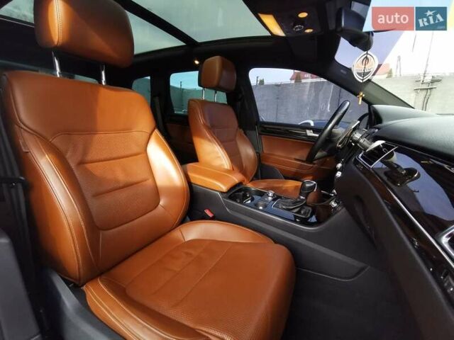 Белый Фольксваген Туарег, объемом двигателя 2.97 л и пробегом 222 тыс. км за 18999 $, фото 28 на Automoto.ua