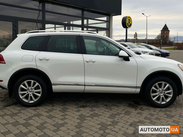 Білий Фольксваген Туарег, об'ємом двигуна 3 л та пробігом 283 тис. км за 20800 $, фото 5 на Automoto.ua