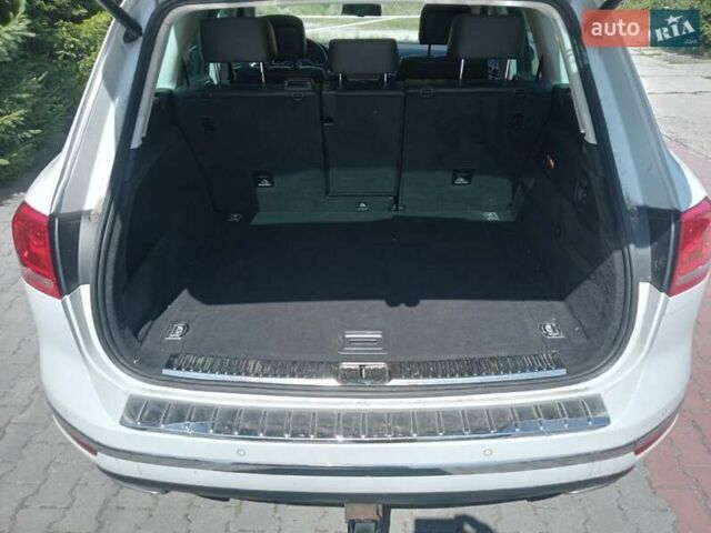 Белый Фольксваген Туарег, объемом двигателя 3.6 л и пробегом 167 тыс. км за 15700 $, фото 8 на Automoto.ua