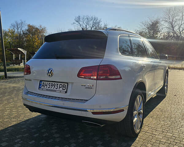 Белый Фольксваген Туарег, объемом двигателя 3 л и пробегом 260 тыс. км за 26000 $, фото 8 на Automoto.ua