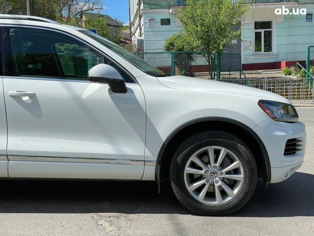 Белый Фольксваген Туарег, объемом двигателя 3.6 л и пробегом 253 тыс. км за 19490 $, фото 5 на Automoto.ua