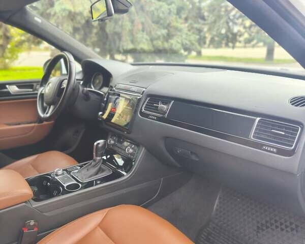 Белый Фольксваген Туарег, объемом двигателя 2.97 л и пробегом 162 тыс. км за 21500 $, фото 14 на Automoto.ua