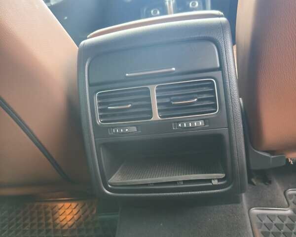 Белый Фольксваген Туарег, объемом двигателя 2.97 л и пробегом 162 тыс. км за 21500 $, фото 15 на Automoto.ua