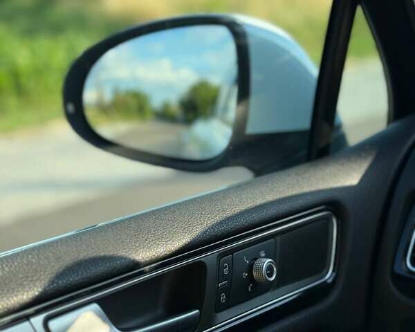 Белый Фольксваген Туарег, объемом двигателя 2.97 л и пробегом 254 тыс. км за 22950 $, фото 12 на Automoto.ua