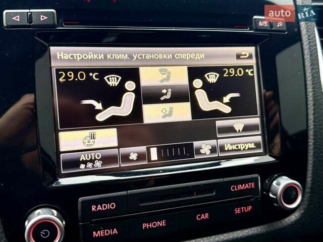 Белый Фольксваген Туарег, объемом двигателя 2.97 л и пробегом 290 тыс. км за 15900 $, фото 29 на Automoto.ua