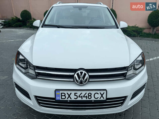 Белый Фольксваген Туарег, объемом двигателя 2.97 л и пробегом 278 тыс. км за 26800 $, фото 9 на Automoto.ua