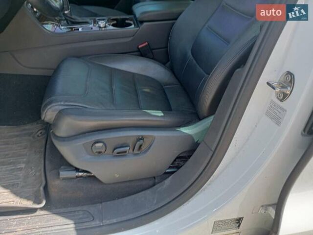 Белый Фольксваген Туарег, объемом двигателя 3.6 л и пробегом 167 тыс. км за 15700 $, фото 13 на Automoto.ua