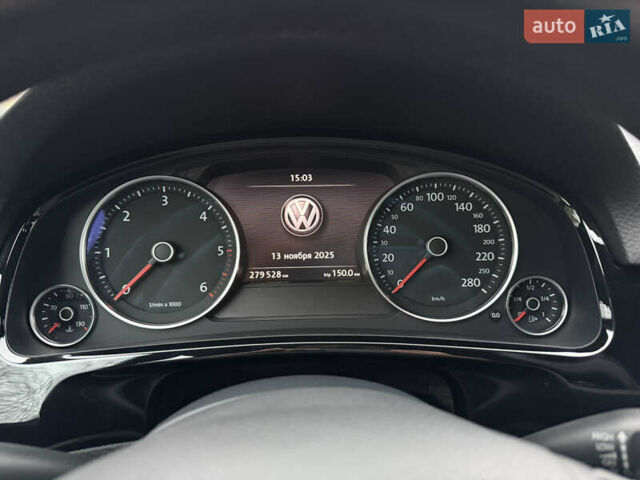 Белый Фольксваген Туарег, объемом двигателя 3 л и пробегом 279 тыс. км за 22999 $, фото 19 на Automoto.ua