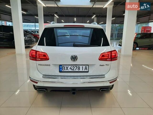 Белый Фольксваген Туарег, объемом двигателя 3 л и пробегом 111 тыс. км за 23477 $, фото 8 на Automoto.ua