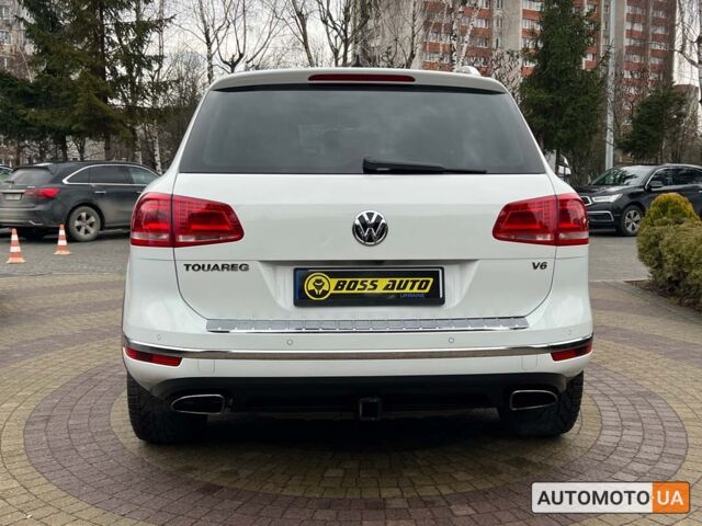 Білий Фольксваген Туарег, об'ємом двигуна 3.6 л та пробігом 153 тис. км за 23200 $, фото 5 на Automoto.ua