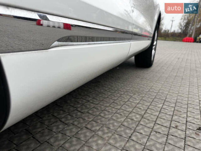 Белый Фольксваген Туарег, объемом двигателя 2.97 л и пробегом 260 тыс. км за 21900 $, фото 13 на Automoto.ua