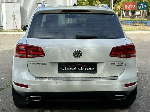 Белый Фольксваген Туарег, объемом двигателя 2.97 л и пробегом 227 тыс. км за 23499 $, фото 4 на Automoto.ua
