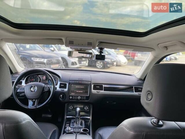 Белый Фольксваген Туарег, объемом двигателя 2.97 л и пробегом 209 тыс. км за 25900 $, фото 4 на Automoto.ua