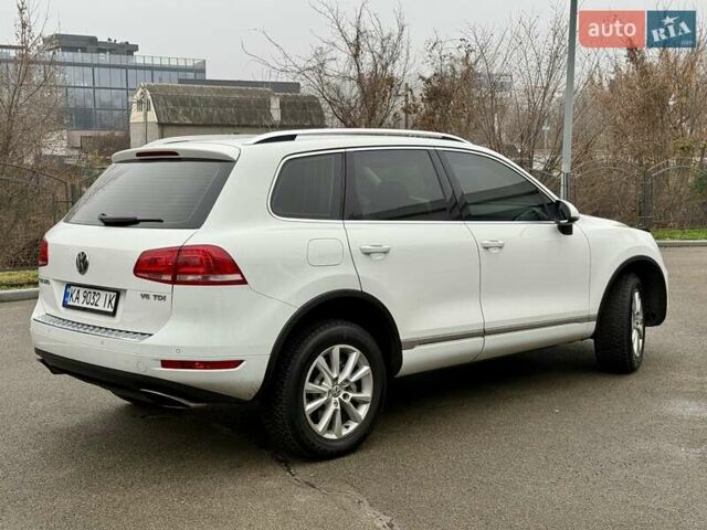 Белый Фольксваген Туарег, объемом двигателя 2.97 л и пробегом 290 тыс. км за 15900 $, фото 6 на Automoto.ua