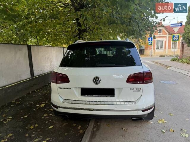 Белый Фольксваген Туарег, объемом двигателя 2.97 л и пробегом 145 тыс. км за 31500 $, фото 35 на Automoto.ua