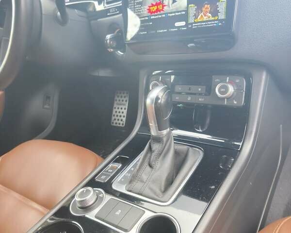 Белый Фольксваген Туарег, объемом двигателя 2.97 л и пробегом 162 тыс. км за 21500 $, фото 17 на Automoto.ua