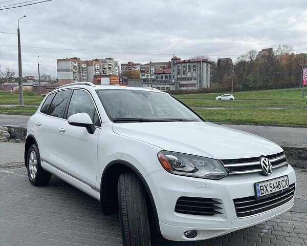 Белый Фольксваген Туарег, объемом двигателя 2.97 л и пробегом 278 тыс. км за 26800 $, фото 5 на Automoto.ua