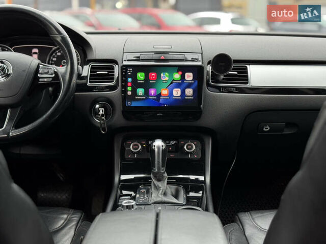 Белый Фольксваген Туарег, объемом двигателя 2.97 л и пробегом 248 тыс. км за 18000 $, фото 52 на Automoto.ua