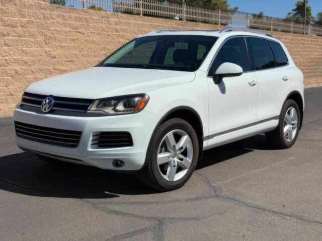 Белый Фольксваген Туарег, объемом двигателя 3 л и пробегом 83 тыс. км за 10500 $, фото 2 на Automoto.ua