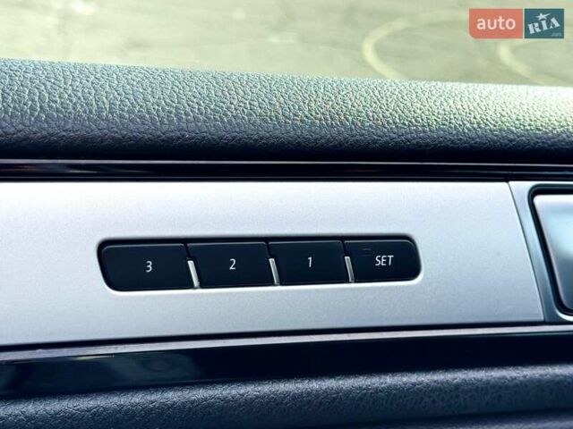 Білий Фольксваген Туарег, об'ємом двигуна 2.97 л та пробігом 241 тис. км за 21597 $, фото 15 на Automoto.ua