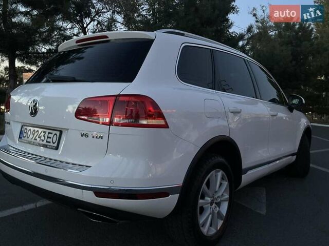 Белый Фольксваген Туарег, объемом двигателя 2.97 л и пробегом 208 тыс. км за 21800 $, фото 24 на Automoto.ua