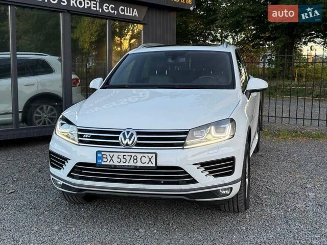 Белый Фольксваген Туарег, объемом двигателя 2.97 л и пробегом 205 тыс. км за 23900 $, фото 4 на Automoto.ua