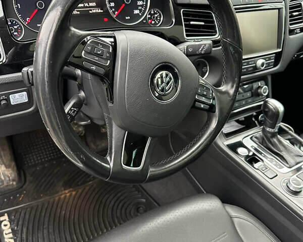 Белый Фольксваген Туарег, объемом двигателя 2.97 л и пробегом 215 тыс. км за 19700 $, фото 20 на Automoto.ua