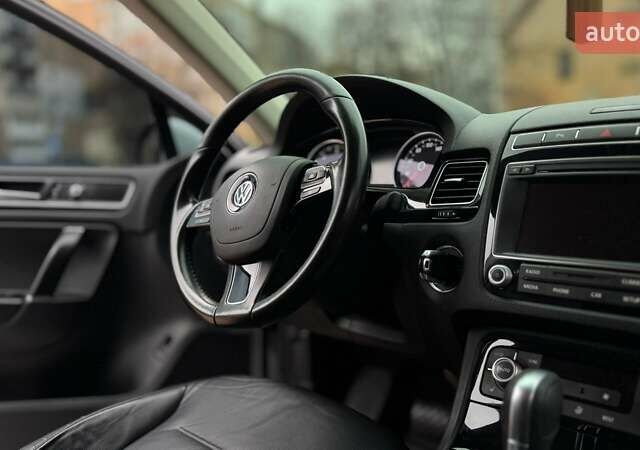 Белый Фольксваген Туарег, объемом двигателя 2.97 л и пробегом 206 тыс. км за 24900 $, фото 5 на Automoto.ua