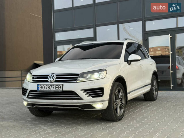 Білий Фольксваген Туарег, об'ємом двигуна 2.98 л та пробігом 287 тис. км за 24250 $, фото 8 на Automoto.ua