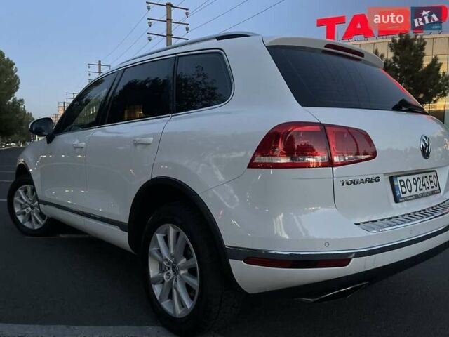 Белый Фольксваген Туарег, объемом двигателя 2.97 л и пробегом 208 тыс. км за 21800 $, фото 29 на Automoto.ua