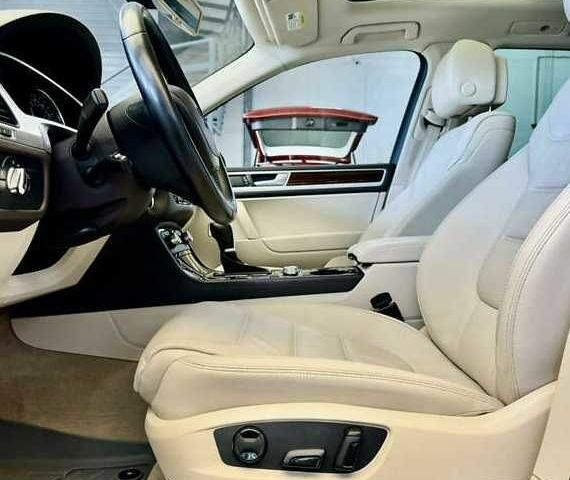 Белый Фольксваген Туарег, объемом двигателя 3.6 л и пробегом 89 тыс. км за 13100 $, фото 3 на Automoto.ua