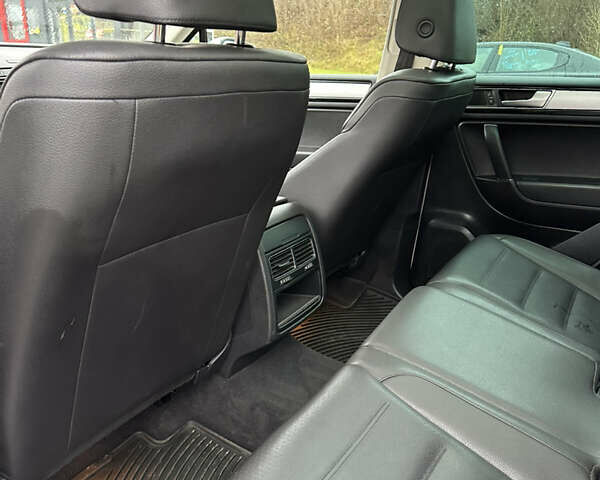 Белый Фольксваген Туарег, объемом двигателя 2.97 л и пробегом 215 тыс. км за 19700 $, фото 21 на Automoto.ua