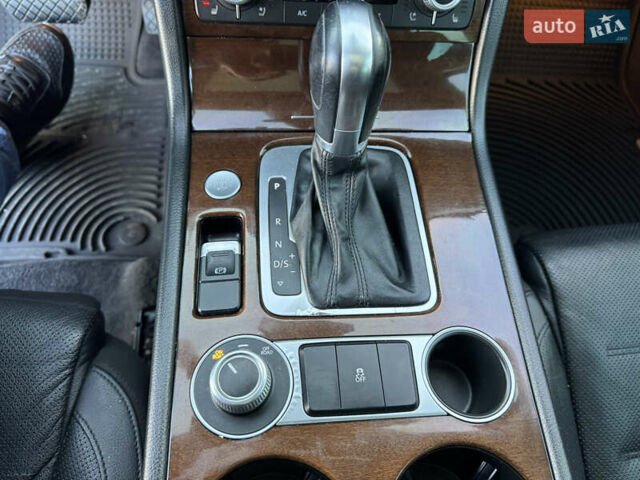 Белый Фольксваген Туарег, объемом двигателя 3.6 л и пробегом 242 тыс. км за 18500 $, фото 35 на Automoto.ua