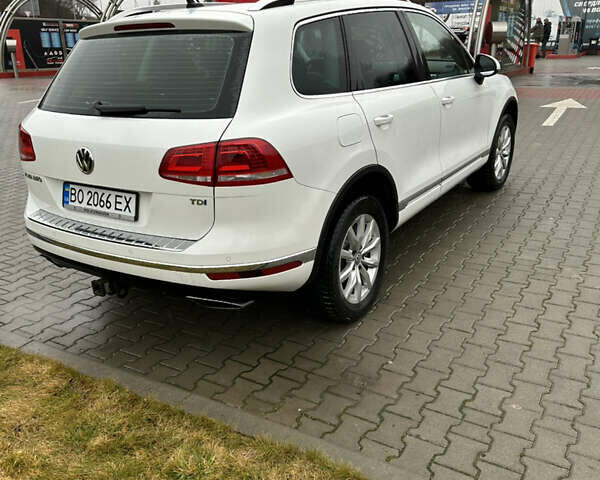 Белый Фольксваген Туарег, объемом двигателя 2.97 л и пробегом 215 тыс. км за 19700 $, фото 11 на Automoto.ua