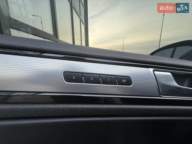 Білий Фольксваген Туарег, об'ємом двигуна 2.98 л та пробігом 287 тис. км за 24250 $, фото 22 на Automoto.ua