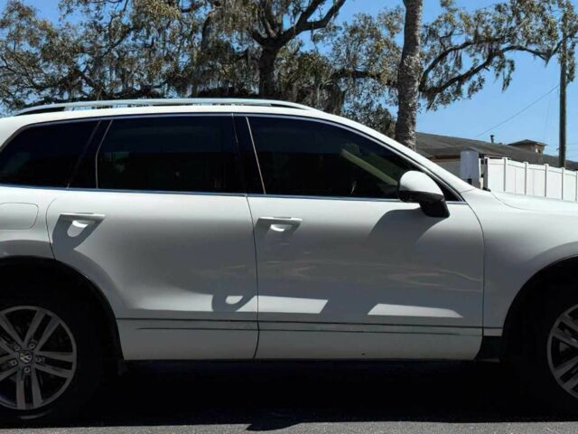 Білий Фольксваген Туарег, об'ємом двигуна 3.6 л та пробігом 78 тис. км за 6200 $, фото 5 на Automoto.ua