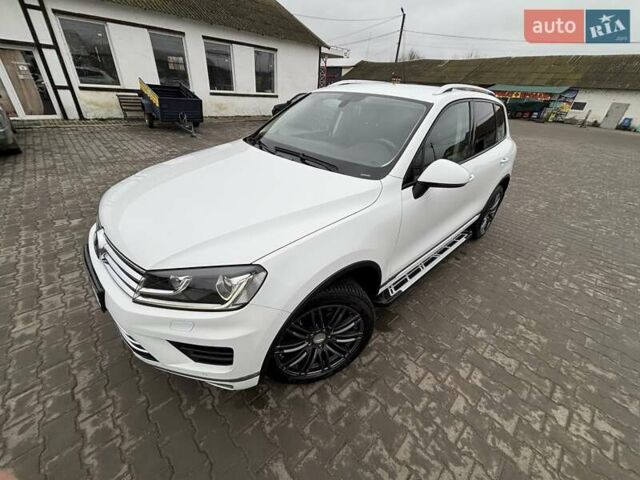 Белый Фольксваген Туарег, объемом двигателя 3 л и пробегом 269 тыс. км за 27000 $, фото 9 на Automoto.ua