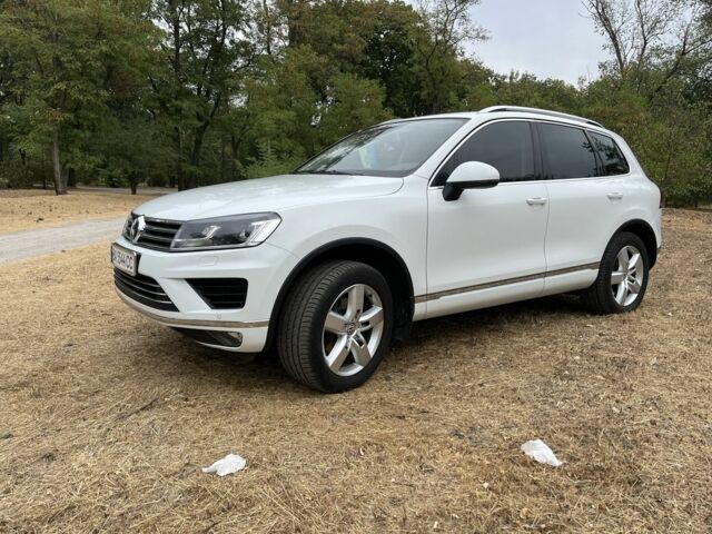 Белый Фольксваген Туарег, объемом двигателя 3 л и пробегом 204 тыс. км за 26000 $, фото 14 на Automoto.ua