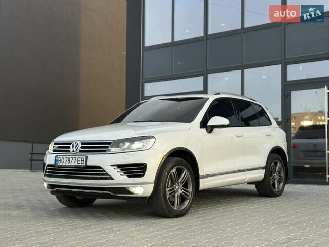 Білий Фольксваген Туарег, об'ємом двигуна 2.98 л та пробігом 287 тис. км за 24250 $, фото 7 на Automoto.ua