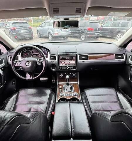 Білий Фольксваген Туарег, об'ємом двигуна 2.97 л та пробігом 320 тис. км за 23200 $, фото 12 на Automoto.ua