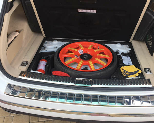 Белый Фольксваген Туарег, объемом двигателя 2.97 л и пробегом 285 тыс. км за 21000 $, фото 16 на Automoto.ua