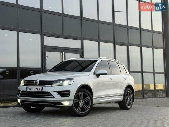Білий Фольксваген Туарег, об'ємом двигуна 2.98 л та пробігом 287 тис. км за 24250 $, фото 5 на Automoto.ua