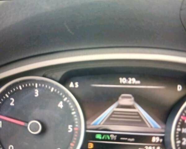 Белый Фольксваген Туарег, объемом двигателя 3 л и пробегом 170 тыс. км за 24900 $, фото 56 на Automoto.ua