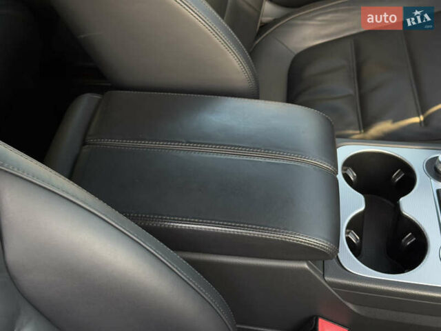 Білий Фольксваген Туарег, об'ємом двигуна 3 л та пробігом 279 тис. км за 24700 $, фото 20 на Automoto.ua