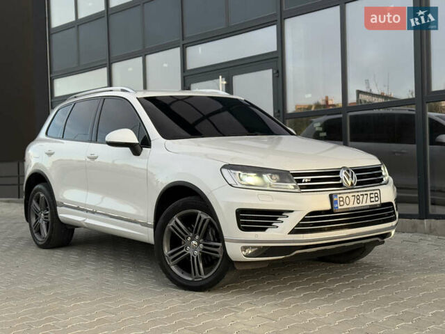 Білий Фольксваген Туарег, об'ємом двигуна 2.98 л та пробігом 287 тис. км за 24250 $, фото 16 на Automoto.ua