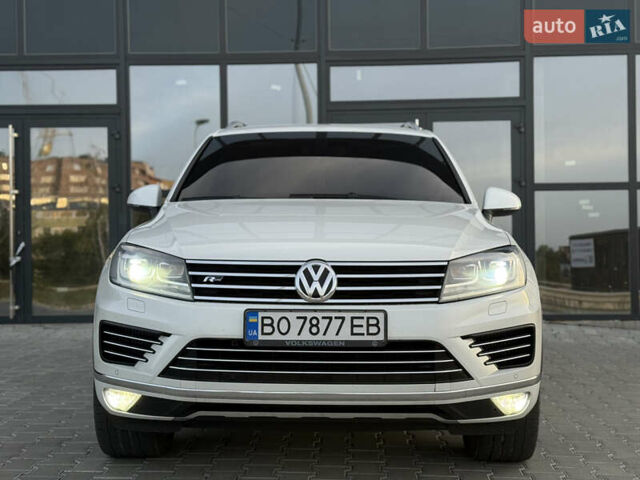 Білий Фольксваген Туарег, об'ємом двигуна 2.98 л та пробігом 287 тис. км за 24250 $, фото 10 на Automoto.ua